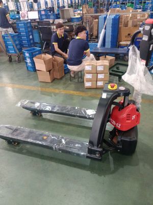 XE NÂNG TAY ĐIỆN 2 TẤN EPT20-EZ