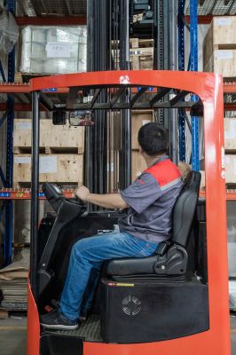 XE NÂNG ĐIỆN REACH TRUCK CQD25RV(F)