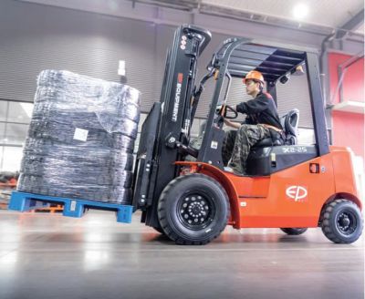 XE NÂNG ĐIỆN 2.5 TẤN LITHIUM EFX2-251