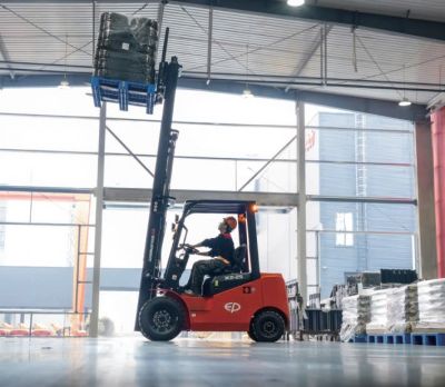 XE NÂNG ĐIỆN 2.5 TẤN LITHIUM EFX2-251