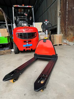 XE NÂNG TAY ĐIỆN 2 TẤN EPT20-EZ