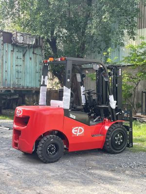 XE NÂNG DẦU 3 TẤN CPCD30T3/H3