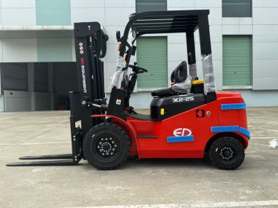 XE NÂNG ĐIỆN 2.5 TẤN LITHIUM EFX2-251