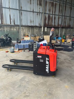 XE NÂNG TAY ĐIỆN ĐỨNG LÁI SL30GA