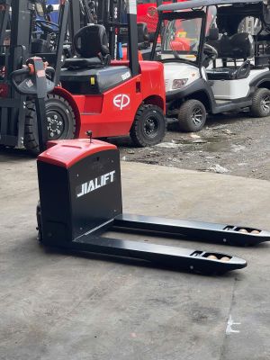 XE NÂNG TAY ĐIỆN 3 TẤN CBD30-C