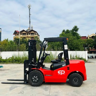 XE NÂNG DẦU 3 TẤN CPCD30T3/H3