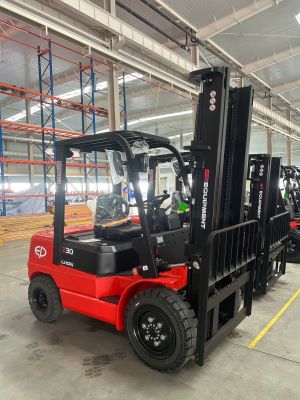 XE NÂNG ĐIỆN 3 TẤN EFXZ301